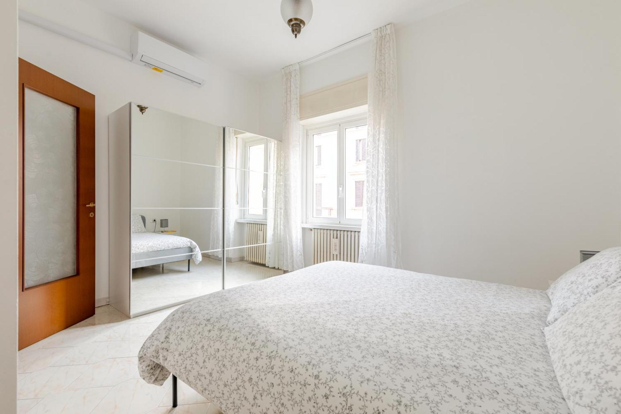 Appartamento - Isola Milan Luaran gambar